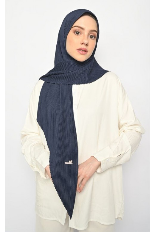 Suria Segitiga Instan Pleats Navy